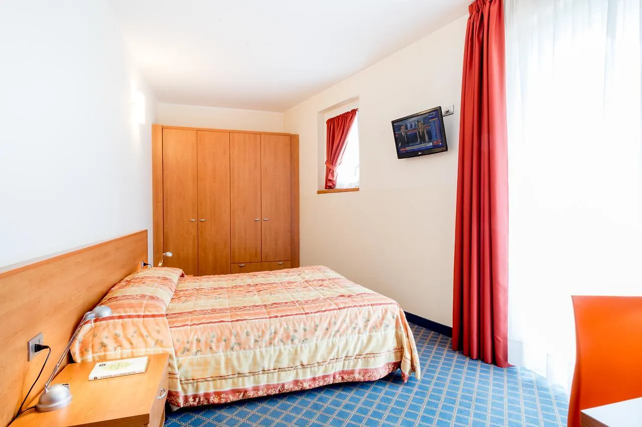 Hotel San Vito Bardolino 3*,